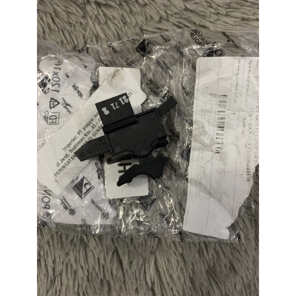 Sakelar Sein Vespa Lx