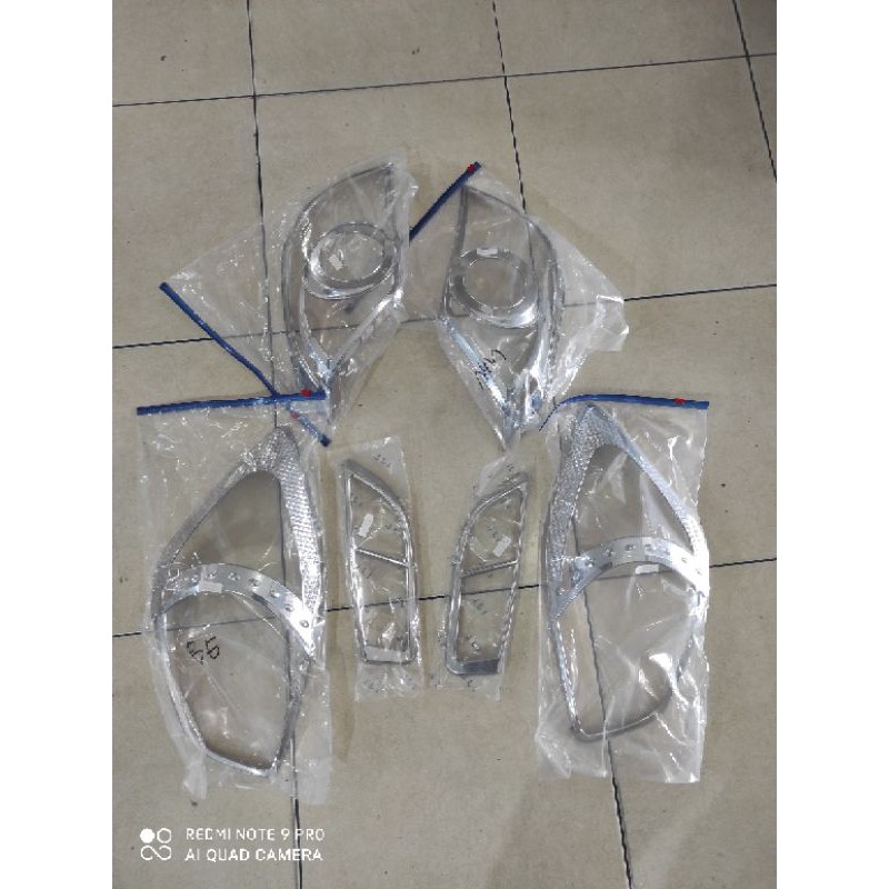 AGYA 2013-2016 GARNISH LAMPU CHROME DEPAN BELAKANG