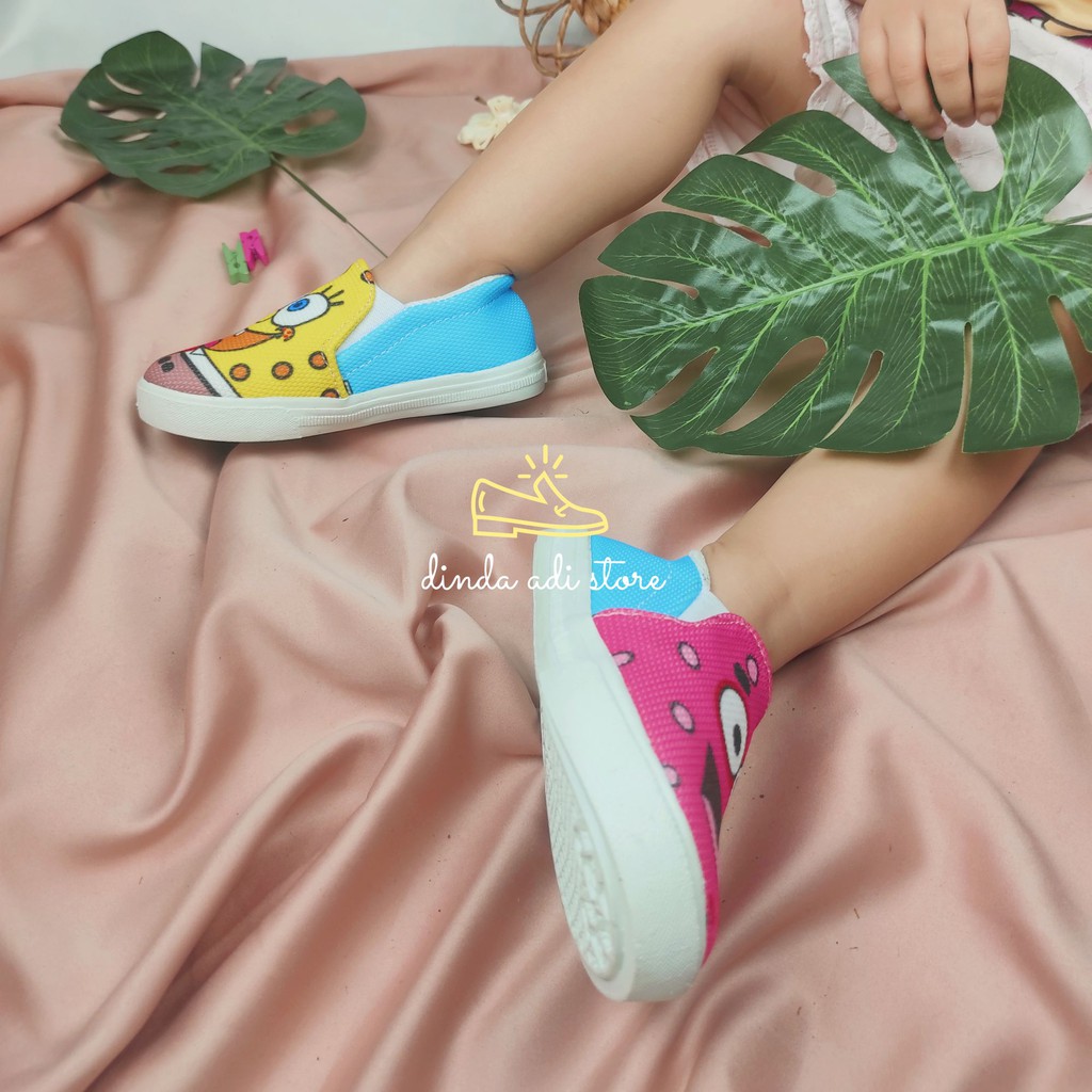 DINDA SEPATU SLIP ON ANAK PEREMPUAN SPONGEBOB PATRICK UKURAN 26-35