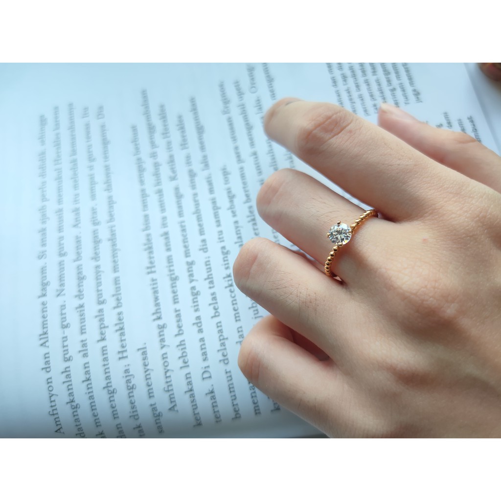 Cincin solitaire emas muda emas asli cincin wanita klasik premium diamond look
