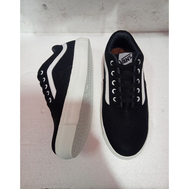 Sepatu sneaker kets pria sepatu casual vans cowok sepatu pria murah