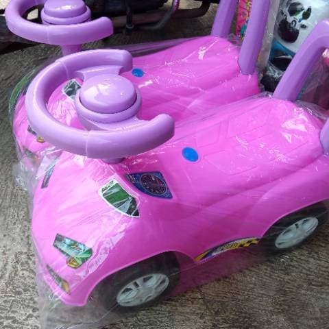 Mainan Anak Mainan Anak Mobil Duduk Mobilan Dorong Polisi MVP-7155 Lambo ft Police - Pink(Y6D8) Main