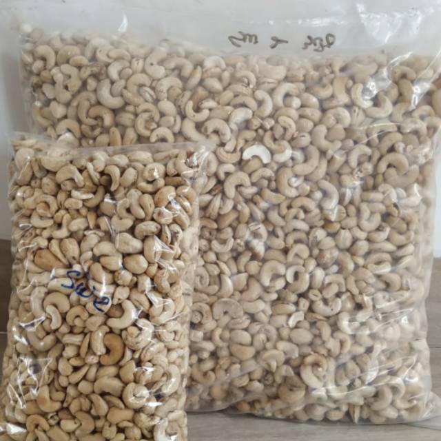 

SW2 Kacang Mede ( Mente ) Mentah