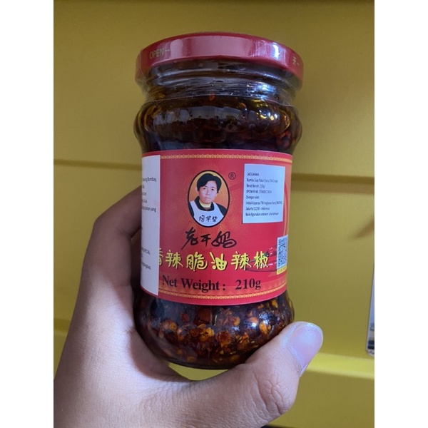 

Lao gan ma xiang la cui you la jiao 香辣脆油辣椒 210gr