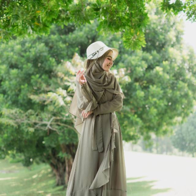 Raisa Dress