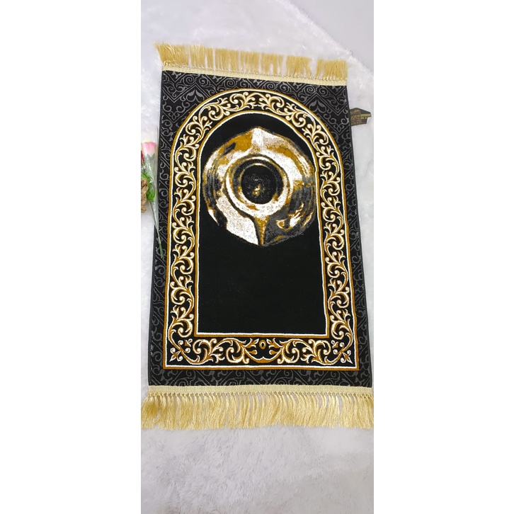 sajadah mada karpet kiswah premier 70x110cm by: NADA