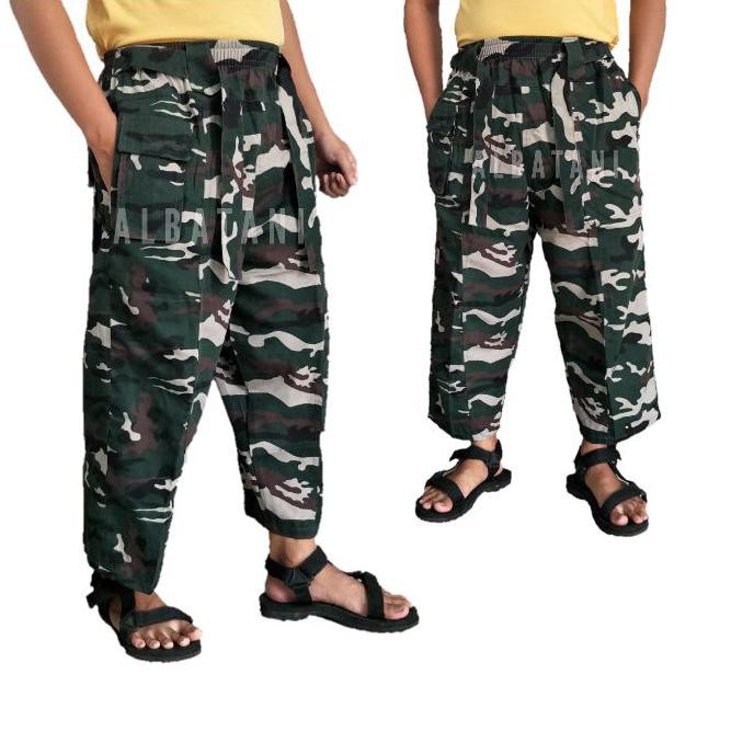 READY-STORE CELANA SIRWAL BOXER DEWASA LORENG