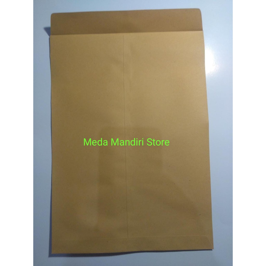 

Amplop Coklat Polos Ukuran Folio (24 x 35 cm)