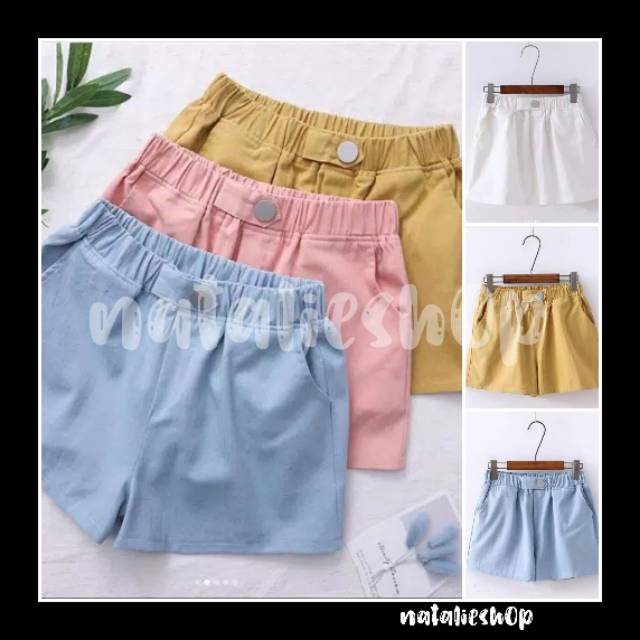 Celana pendek remaja wanita /