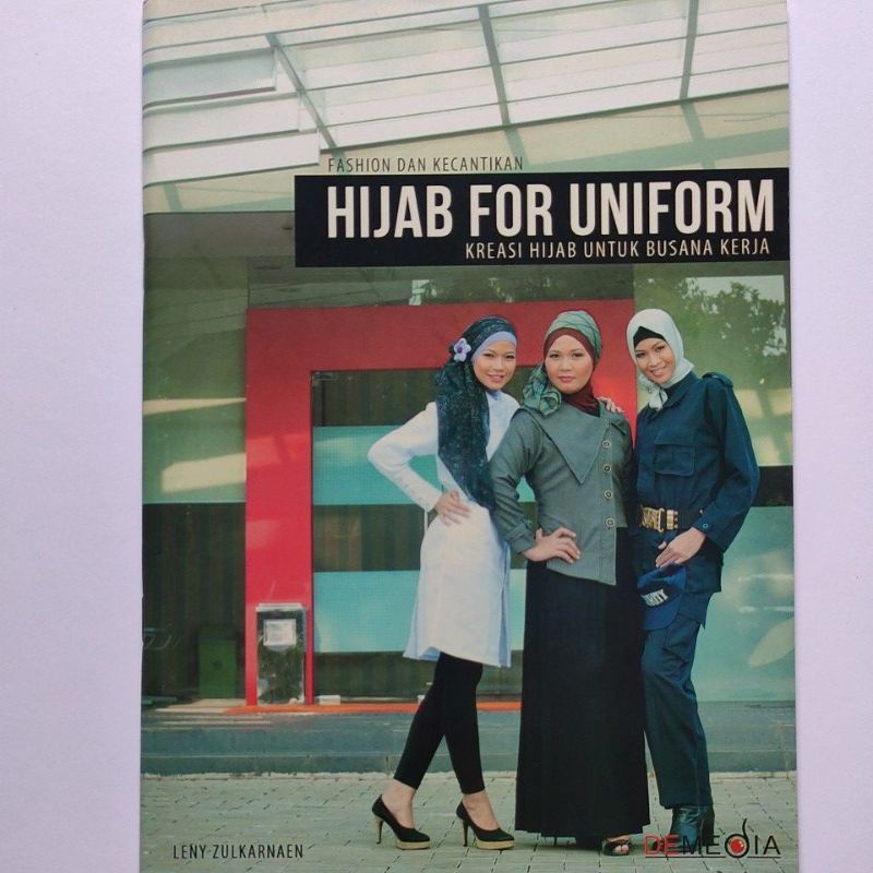 buku fashion dan kecantikan original. hijab for uniform, kreasi hijab untuk busana kerja. Leny Zulka