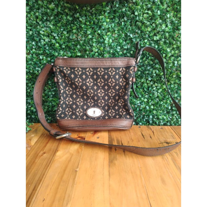 Fossil maddox Pecan Hobo Black Preloved SOLD