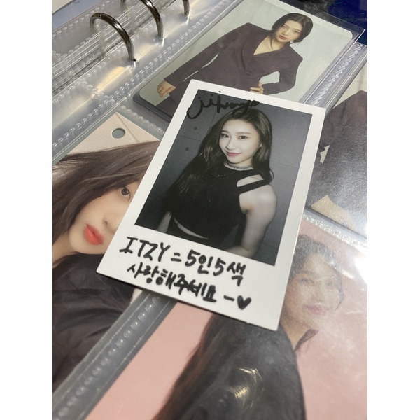 itzy chaeryeong photocard (pc) - icy polaroid benefit pob
