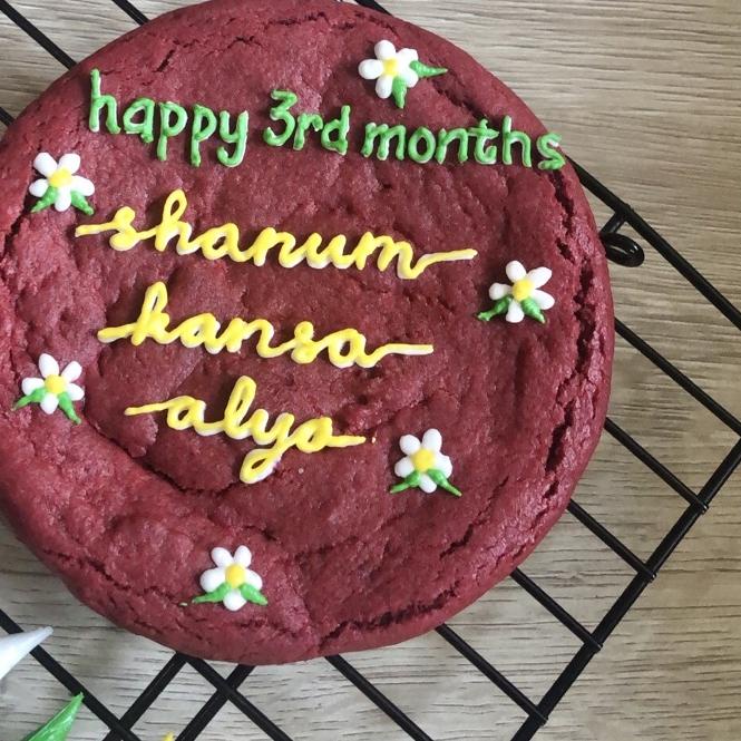 

✤ Soft Cookies | giant cookie cake | hampers lebaran | kado ulang tahun | kado wisuda !,