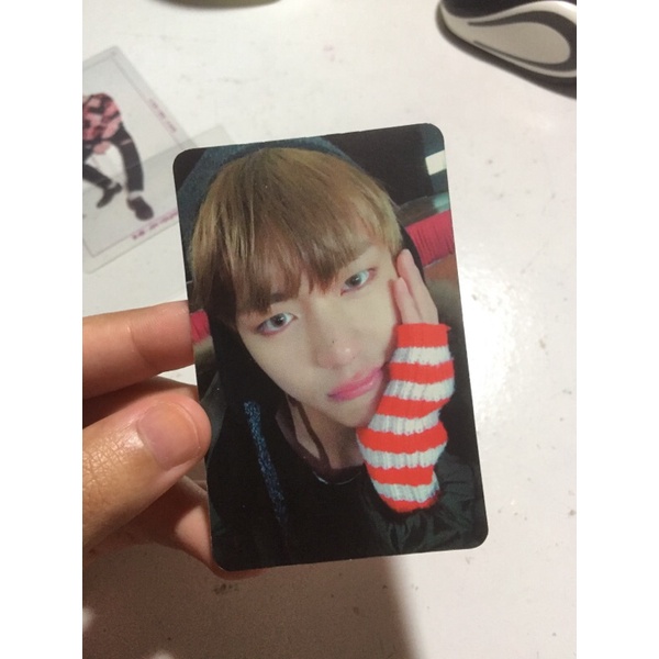 [BOOKED] Photocard (PC) BTS Taehyung V YNWA You Never Walk Alone Pink Version