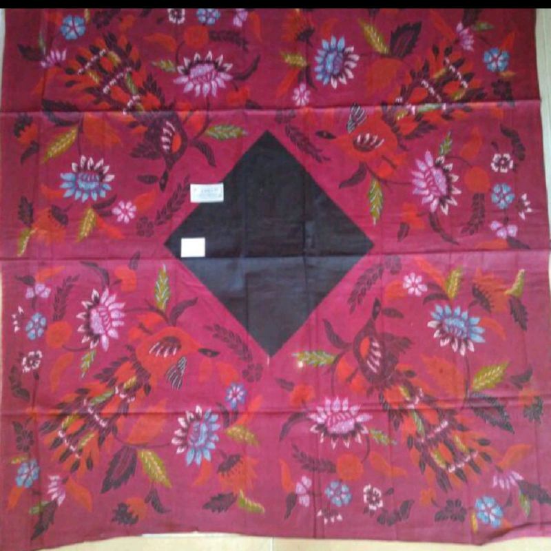 Slayer batik khas madura