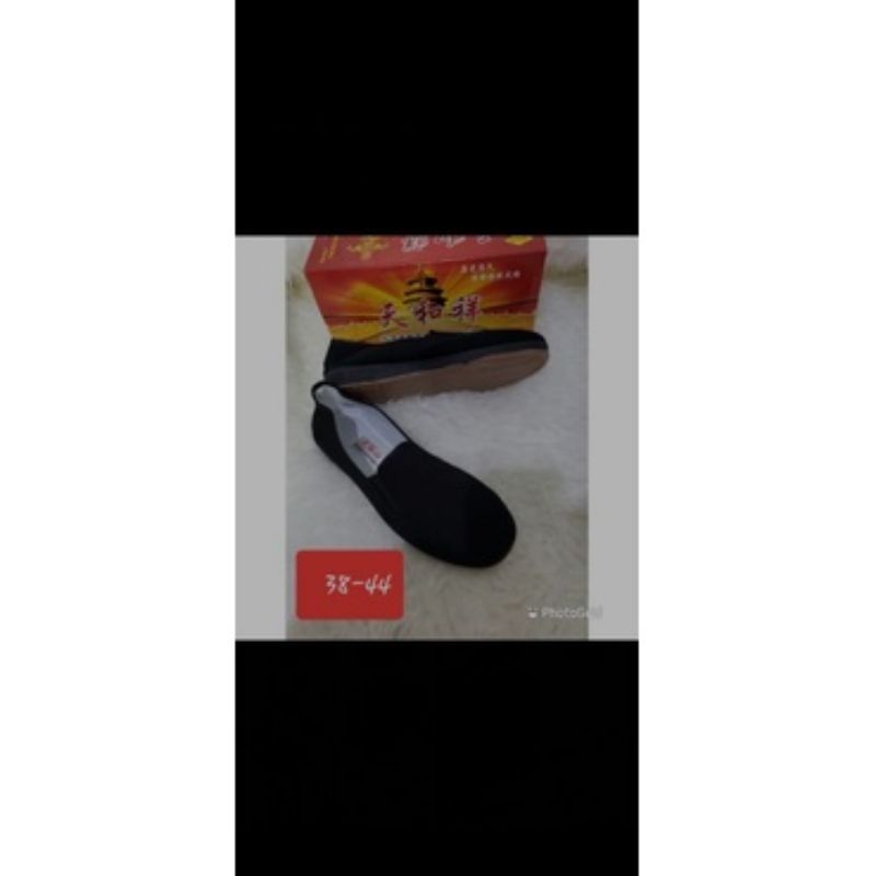 ORI Sepatu Slip On BruceLee