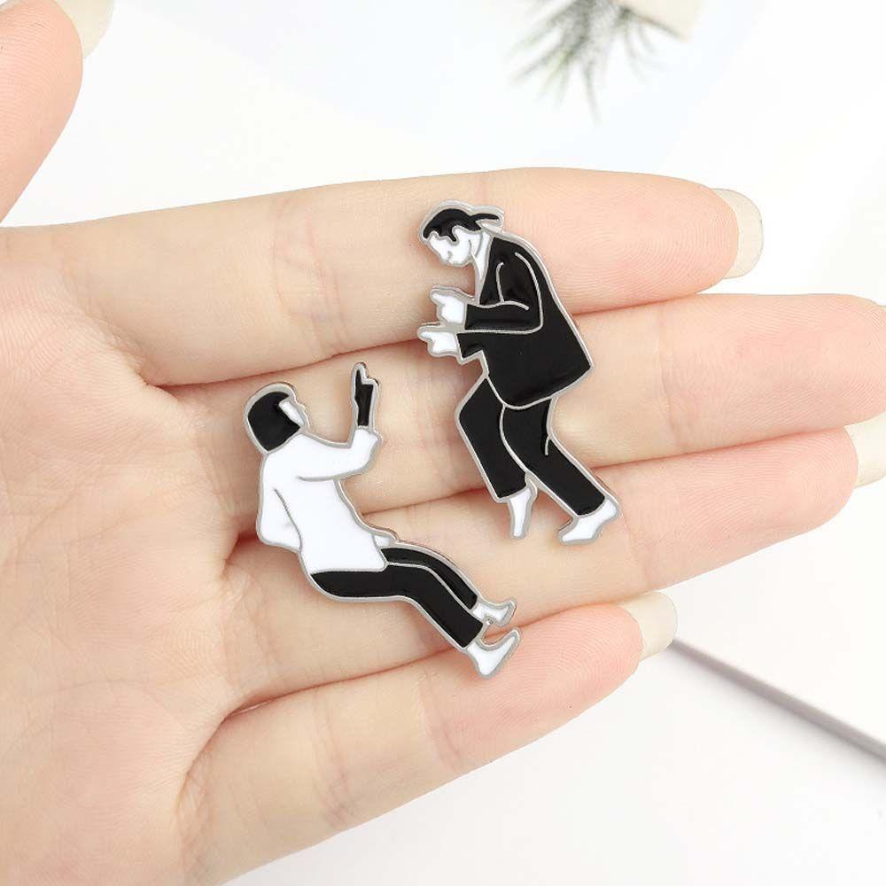 Lanfy Lucu Bros Fashion Kartun Perhiasan Aksesoris Kerah Bros Pulp Fiction Lencana Pin Enamel Pin