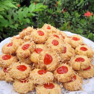 

kue lebaran strawberry genit