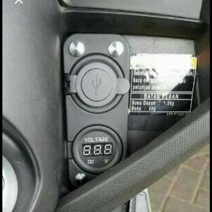 Charger Carger Cas Hp Motor Voltmeter Usb Cas Hp Tanam Nmax Vario Aerox Lexi Aksesoris Variasi Motor