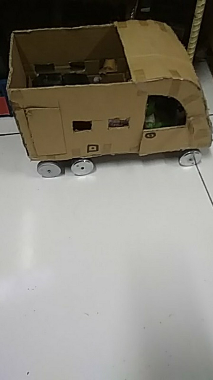 Atasan Batik Wanita Motif Kembang Langit Lengan Panjang