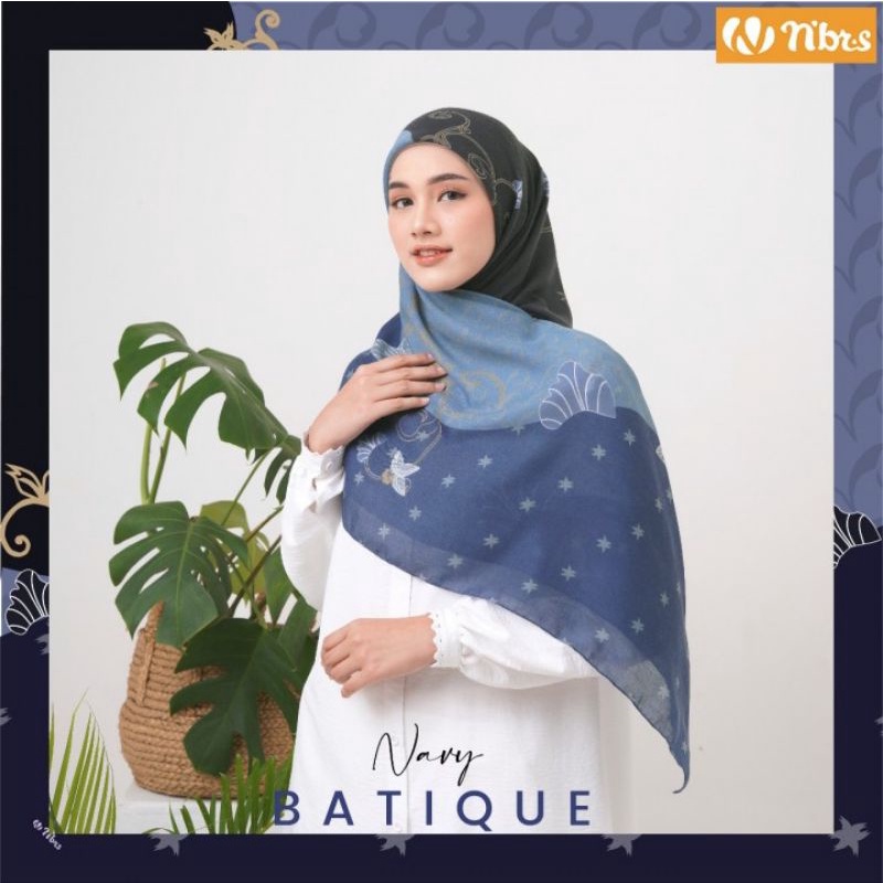 HIJAB SEGIEMPAT MOTIF SYAL BATIQUE