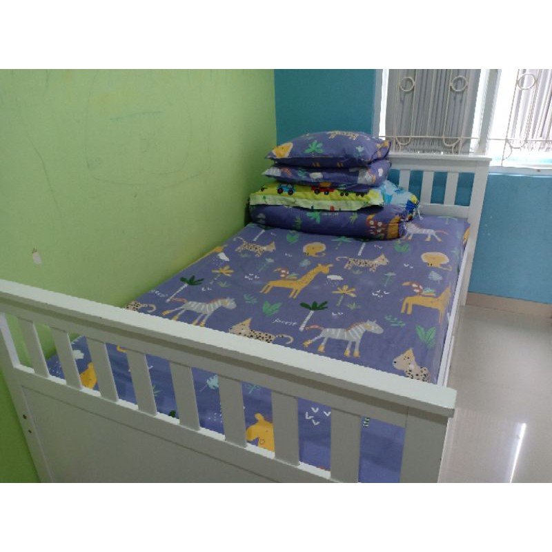 ranjang kasur informa 2 susun 120