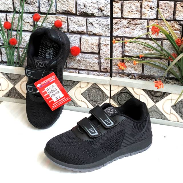 SEPATU SEKOLAH HITAM NEW ERA ALPHARD/ AUDI / BRENDA (30-33) 100% ORIGINAL BY NEW ERA