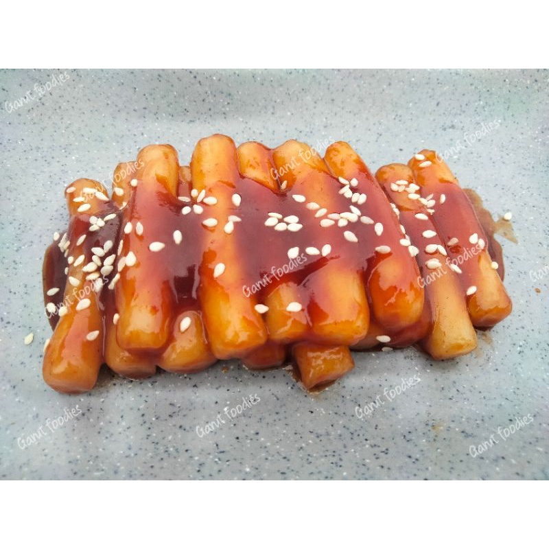 

Teokbokki, 떡볶이, topokki | Rabokki, 라복키, rapokki