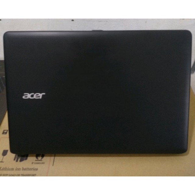 Laptop Acer Z1402 intel celeron 14in
