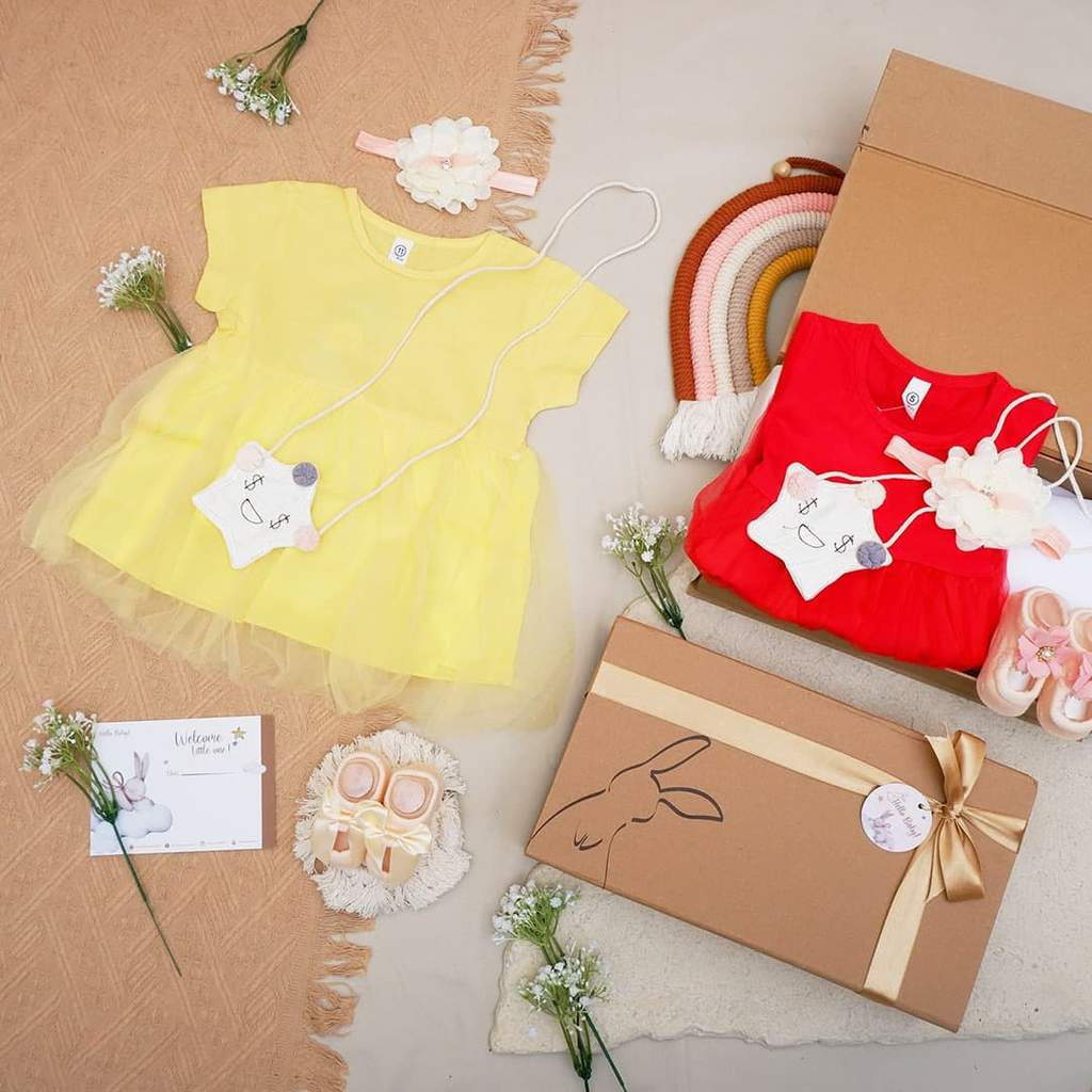 LIO035 Girls Baby Hampers 0-12 months/ Hampers bayi newborn/ Kado bayi/ baby girl gift set-Hilary Yellow