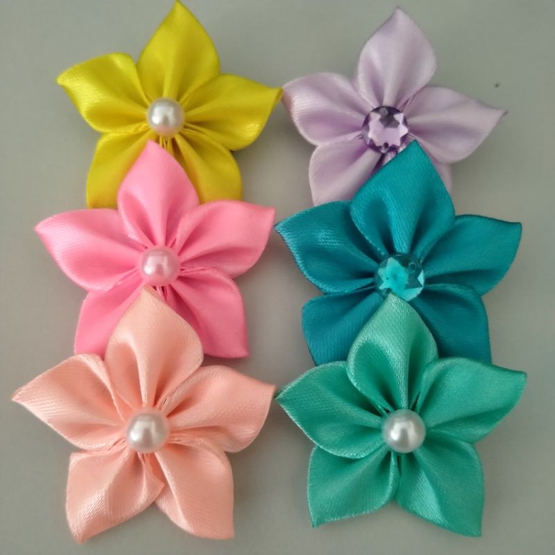

Bros Pita Satin Sakura Isi 12pcs Souvenir
