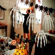 hiasan Halloween tulang tengkorak telapak tangan