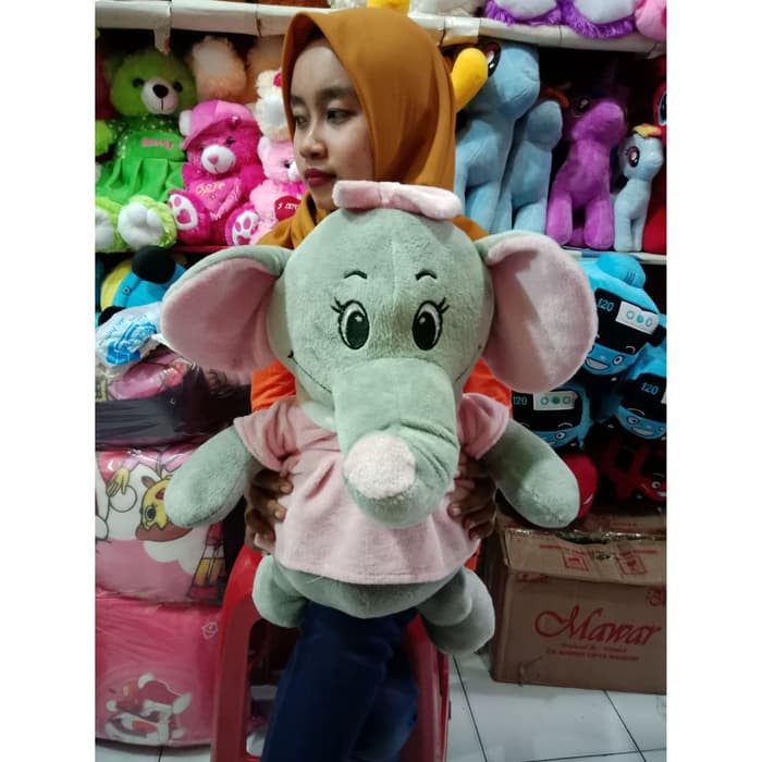 Boneka Babi Lucu