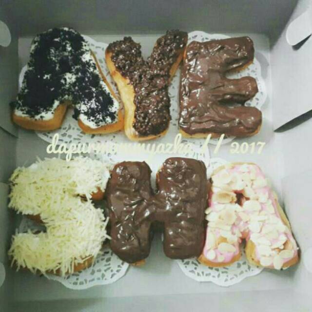 

Donat Huruf Premium