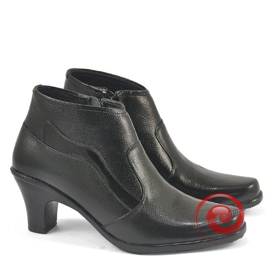 Sepatu Kerja Formal Boot Wanita JUP 123