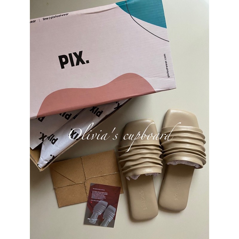 PIXFOOTWEAR x HONEYKWK - Namu Sandal (khaki) size 37