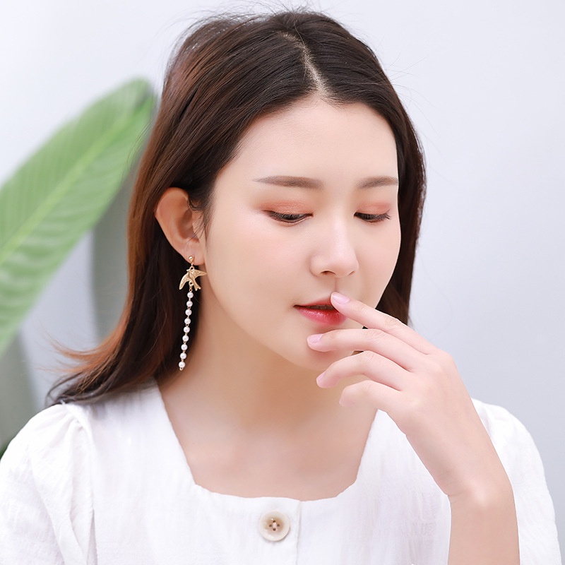 Anting Tusuk Gantung Bahan Sterling Silver 925 Desain Pita + Bunga + Mutiara Gaya Korea Untuk Wanita