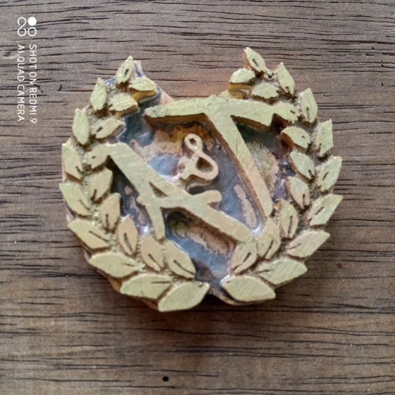 

EMBOSS & STEMPEL KUNINGAN
