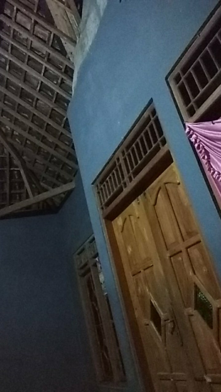 Batik Solo Pria Dewasa Sarung Setelan Baju Koko Kembang Gunungan Putih