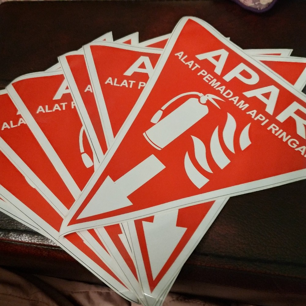 Sticker Apar - Rambu Segitiga Apar