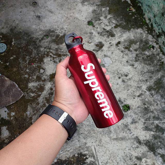 Tumbler custom supreme red