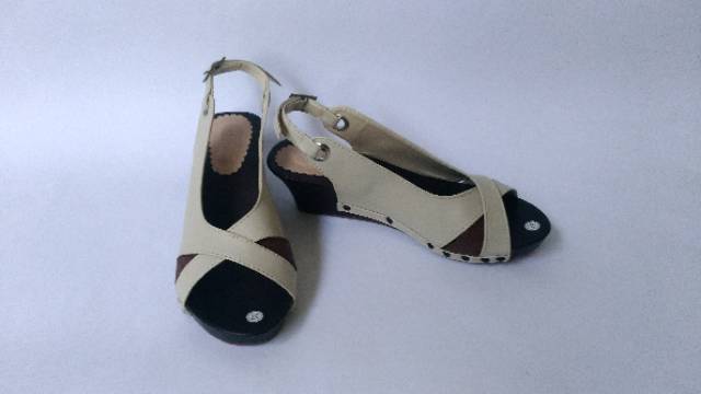  SANDAL  SEPATU WEDGES WANITA  MODEL TD8 BISA REQUEST GANTI 