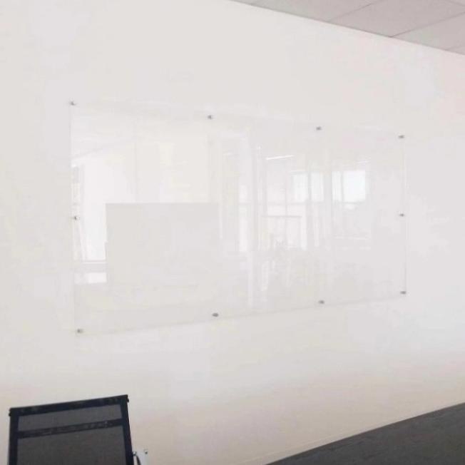 

Papan Tulis Acrylik claer/Bening.uk 100x160cm