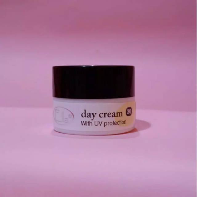 Day Cream Spf 30 / Sunblock / Tabir Surya