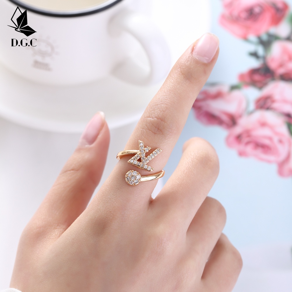 ✨D.G.C Cincin Kristal Berlian Platinum Wanita Fashion Aksesori Perhiasan Zirkon D681