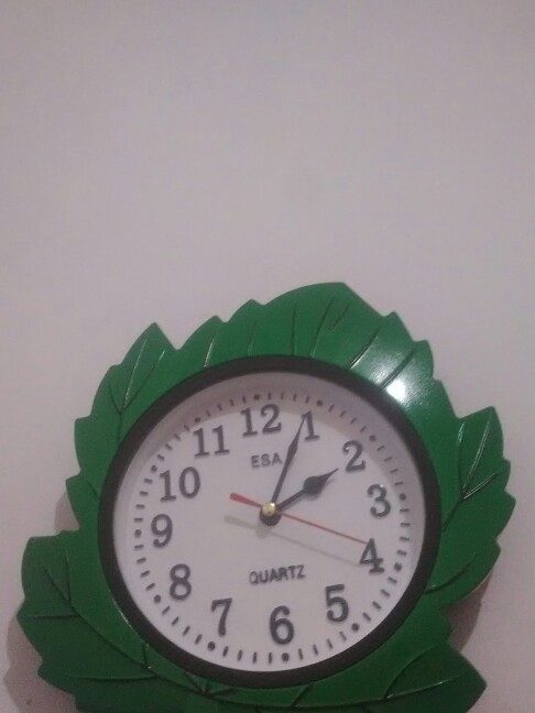 Jam Dinding Esa 433 Ikan Souvenir Diameter 23 Cm Best Seller