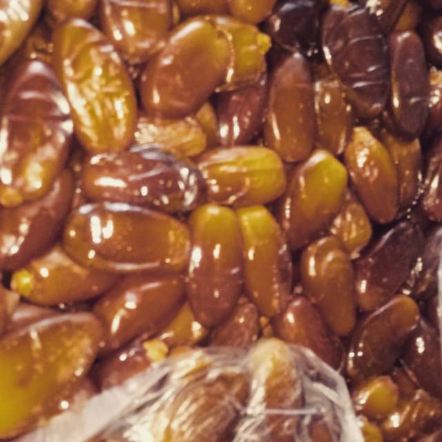 

Kurma Tunisia Madu curah 1/2 kg