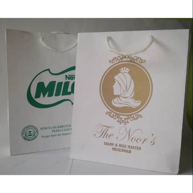 

Tas paperbag ukuran 15*6*25 SABLON