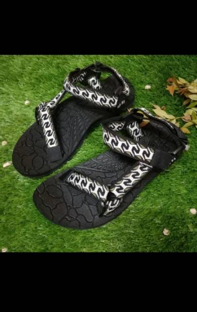 Sandal Gunung Akasaka Tektonik Original