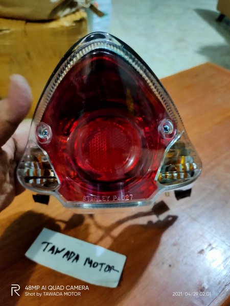 LAMPU STOP REM BELAKANG SUZUKI SATRIA FU 150 KOMPLIT